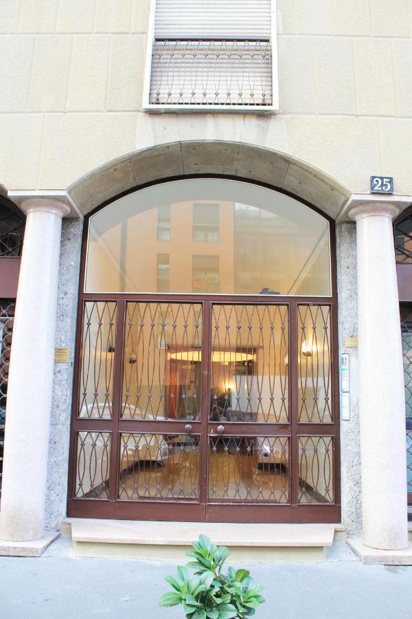 La Locanda Dell'Olmo Milan Bagian luar foto